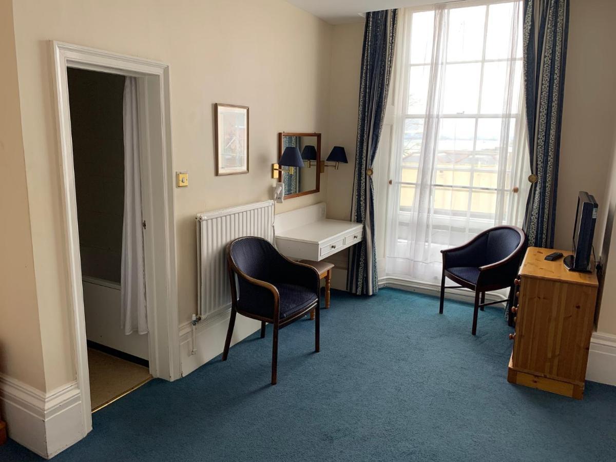 Yelf'S Hotel Ryde  Room photo