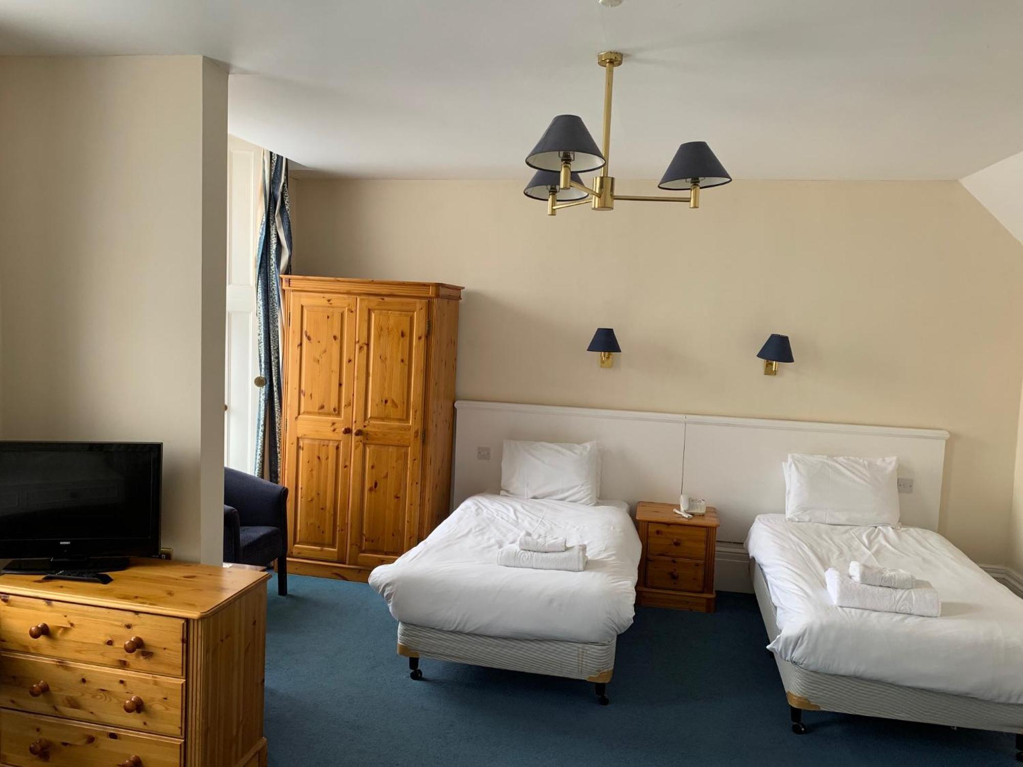 Yelf'S Hotel Ryde  Room photo